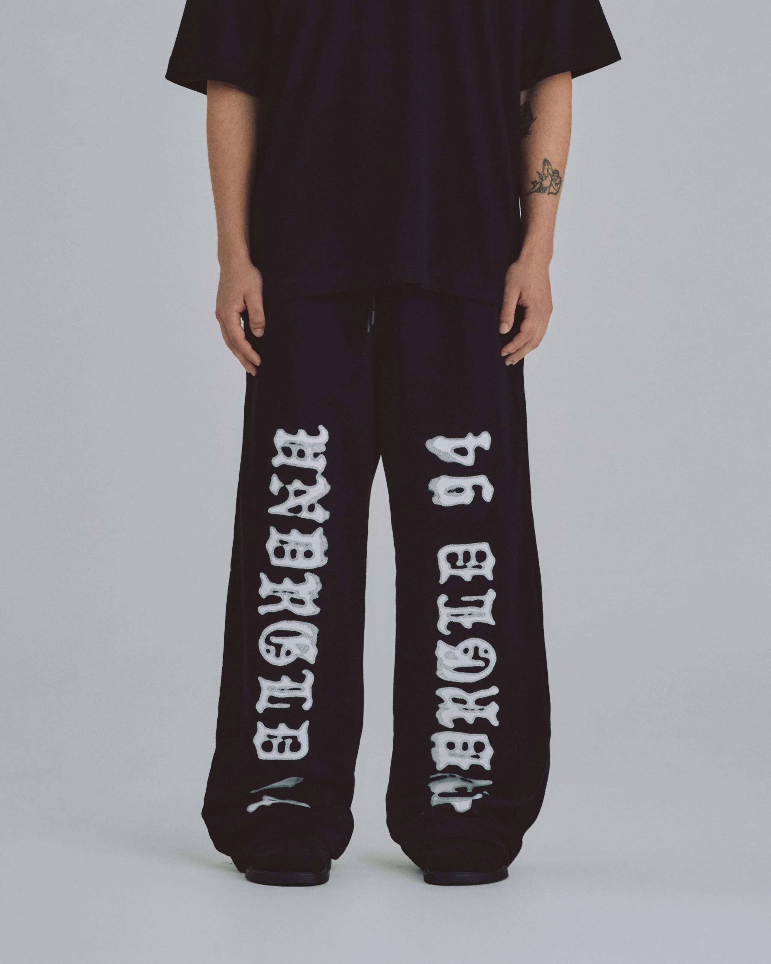 94' UNDRGLD Straight Pants Black - Image 8