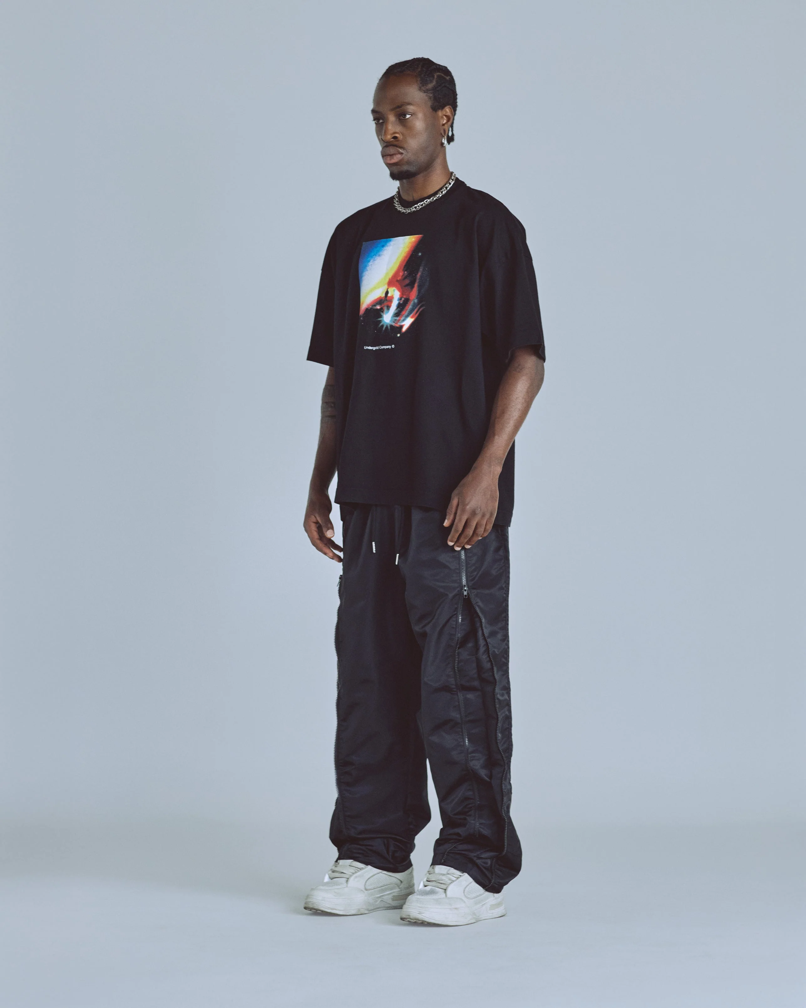 Basics Panelled Zip Up Cargo Pants Black - Image 5