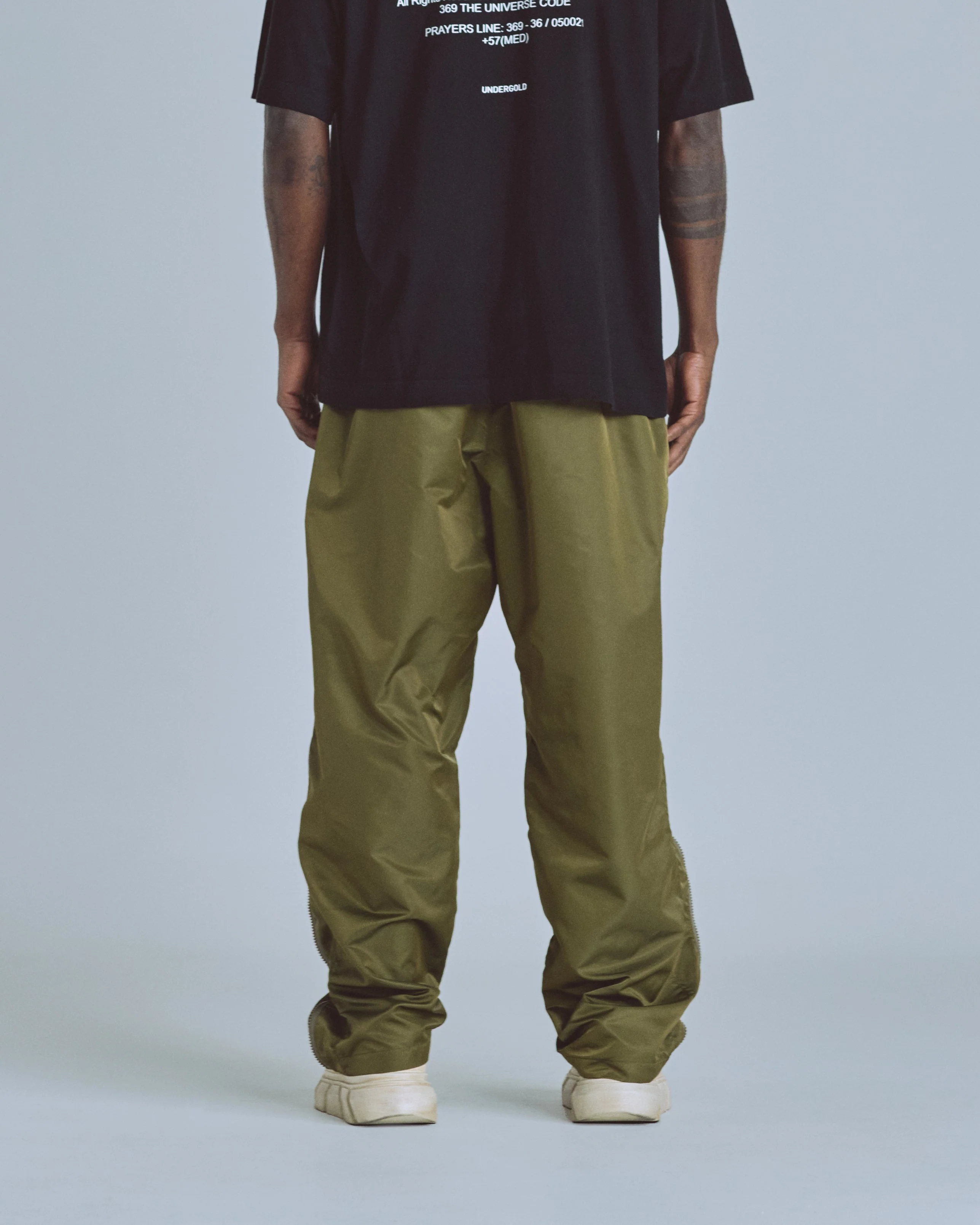 Basics Panelled Zip Up Cargo Pants Green - Image 7