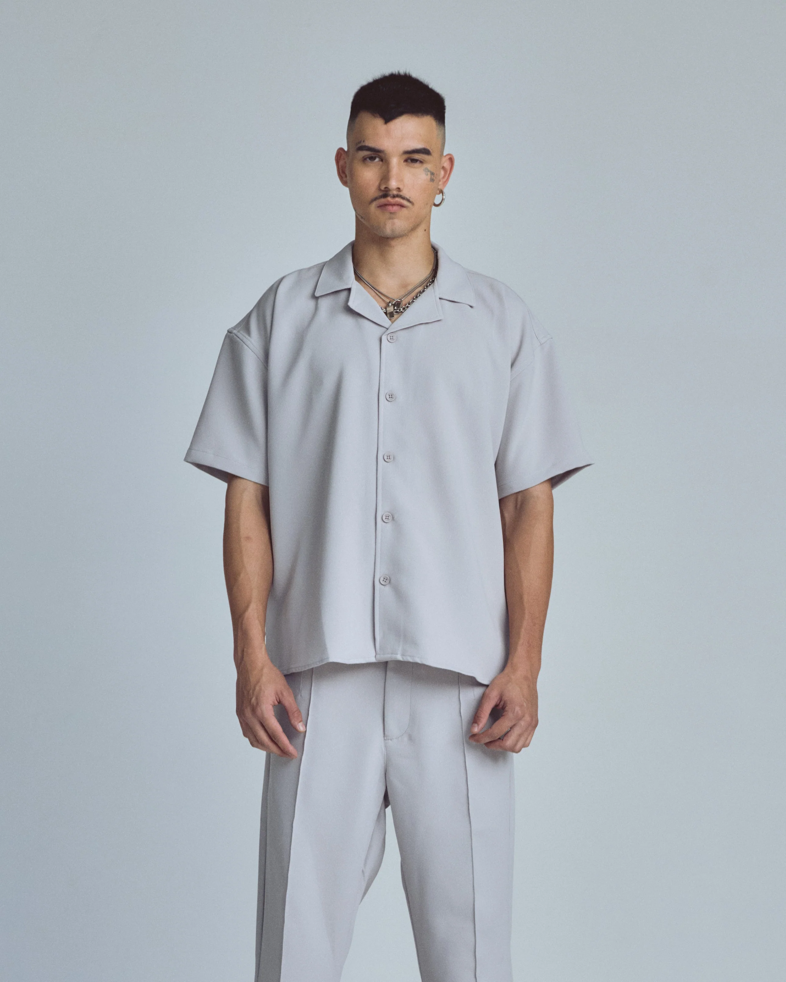 Basics Short Sleeve Shirt Gray - Image 8