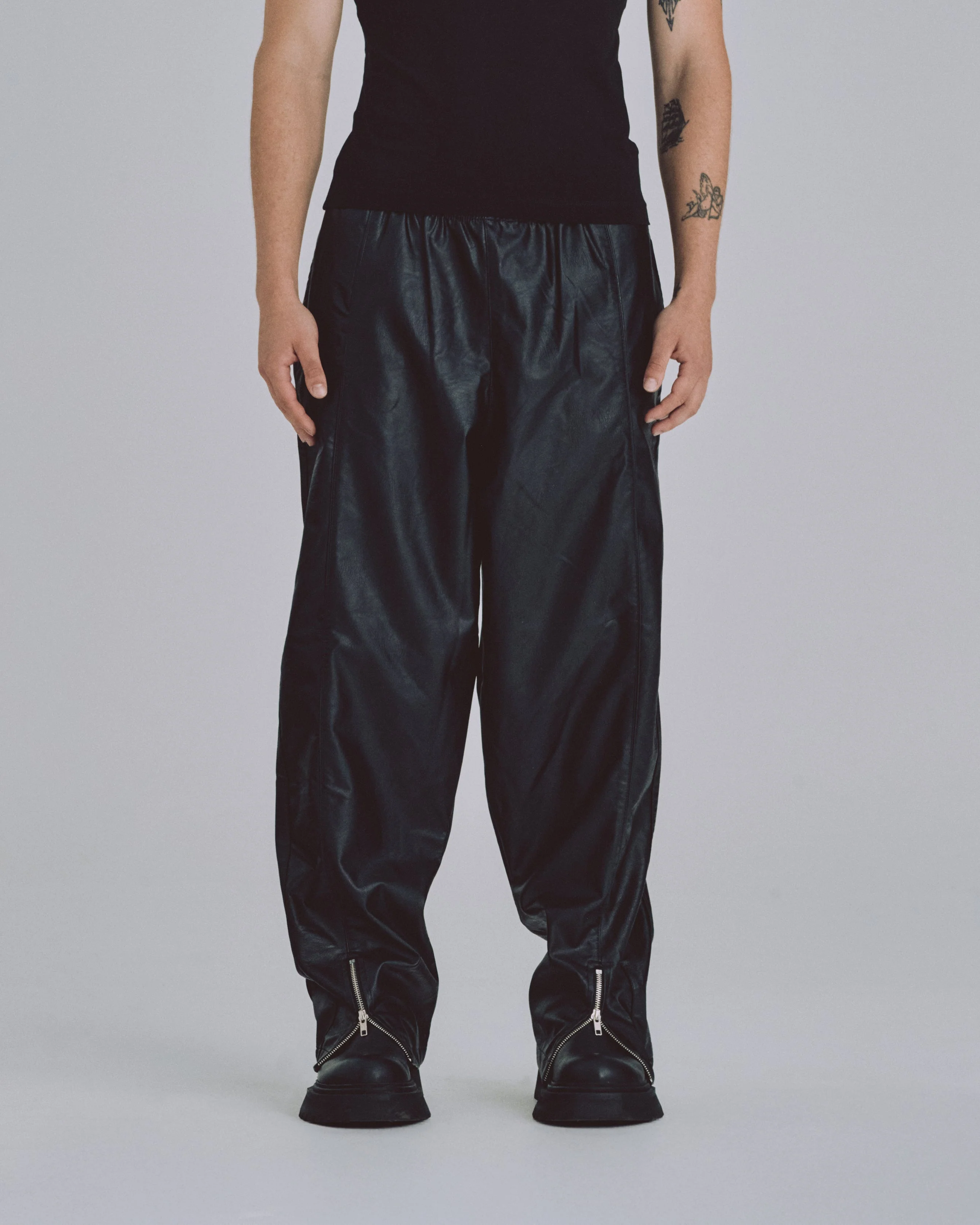 Basics Synthetic Straight Pants Black - Image 8