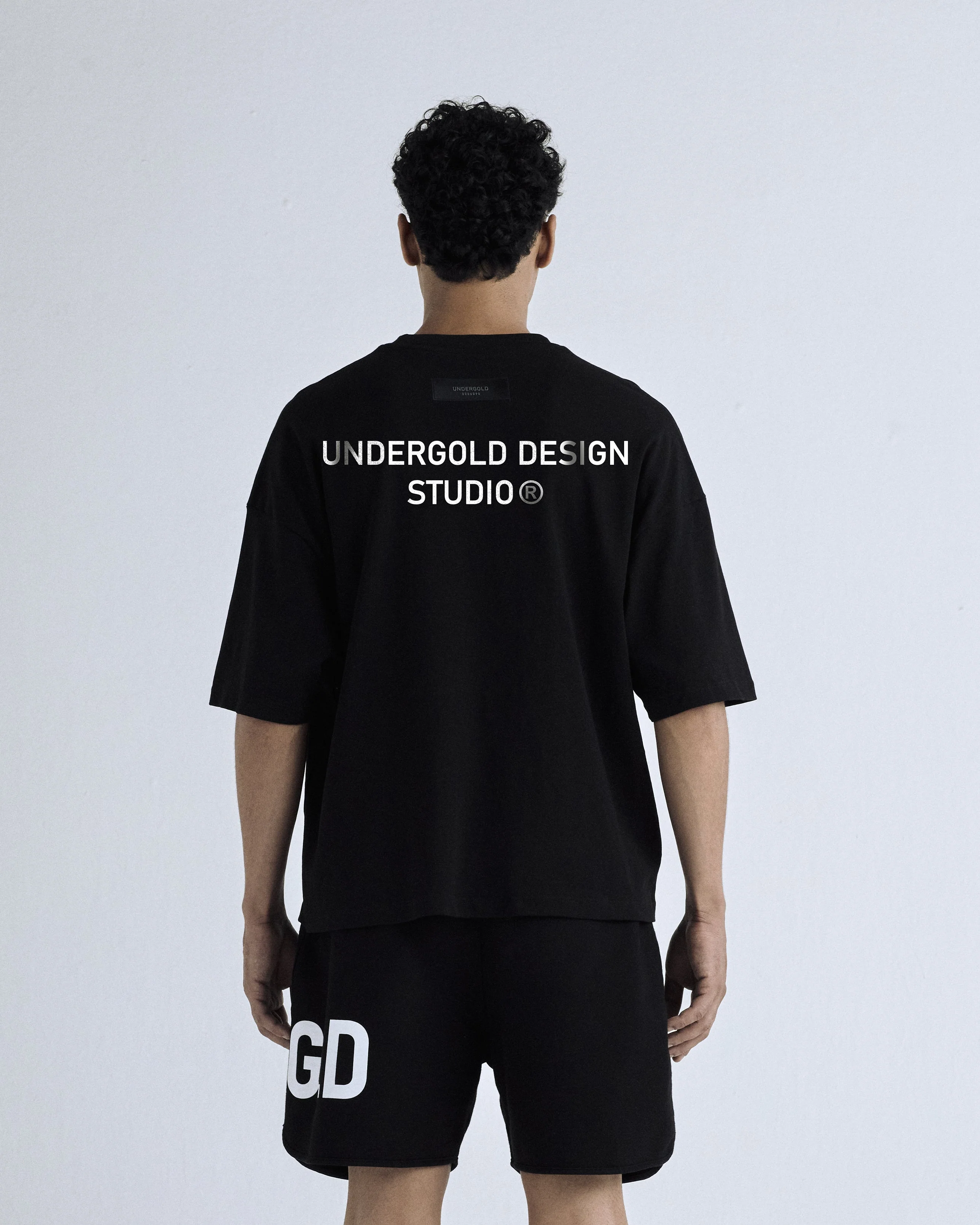 Basics Undergold Design Studio Boxy T-shirt Black - Image 4
