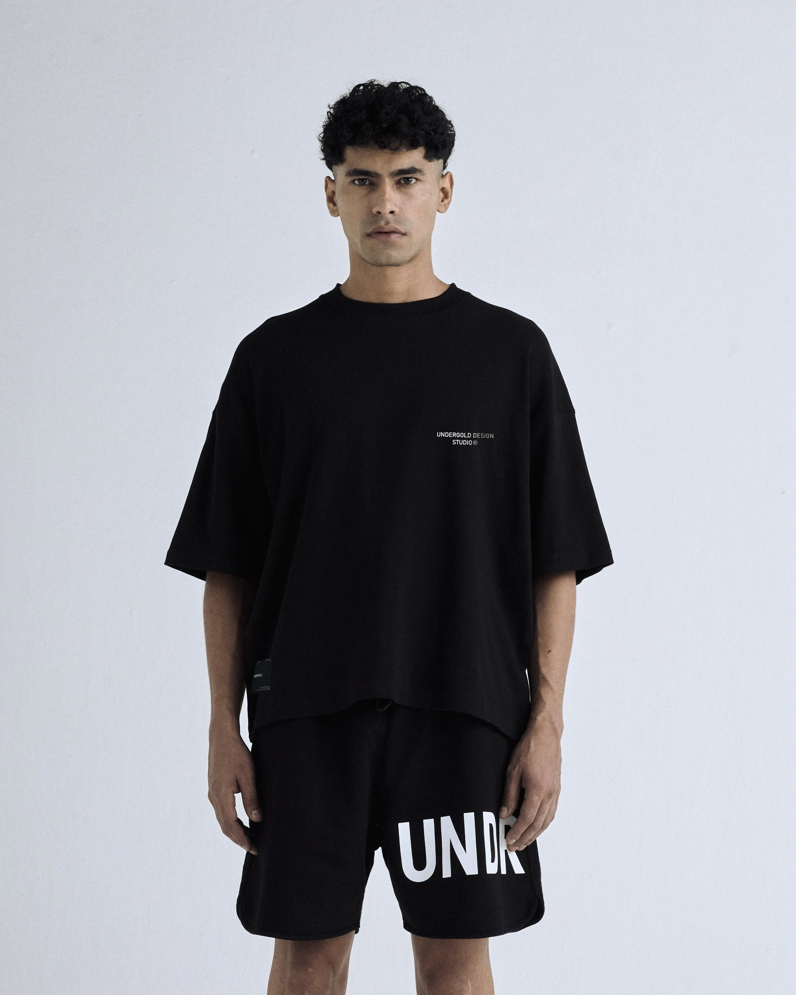 Basics Undergold Design Studio Boxy T-shirt Black - Image 5