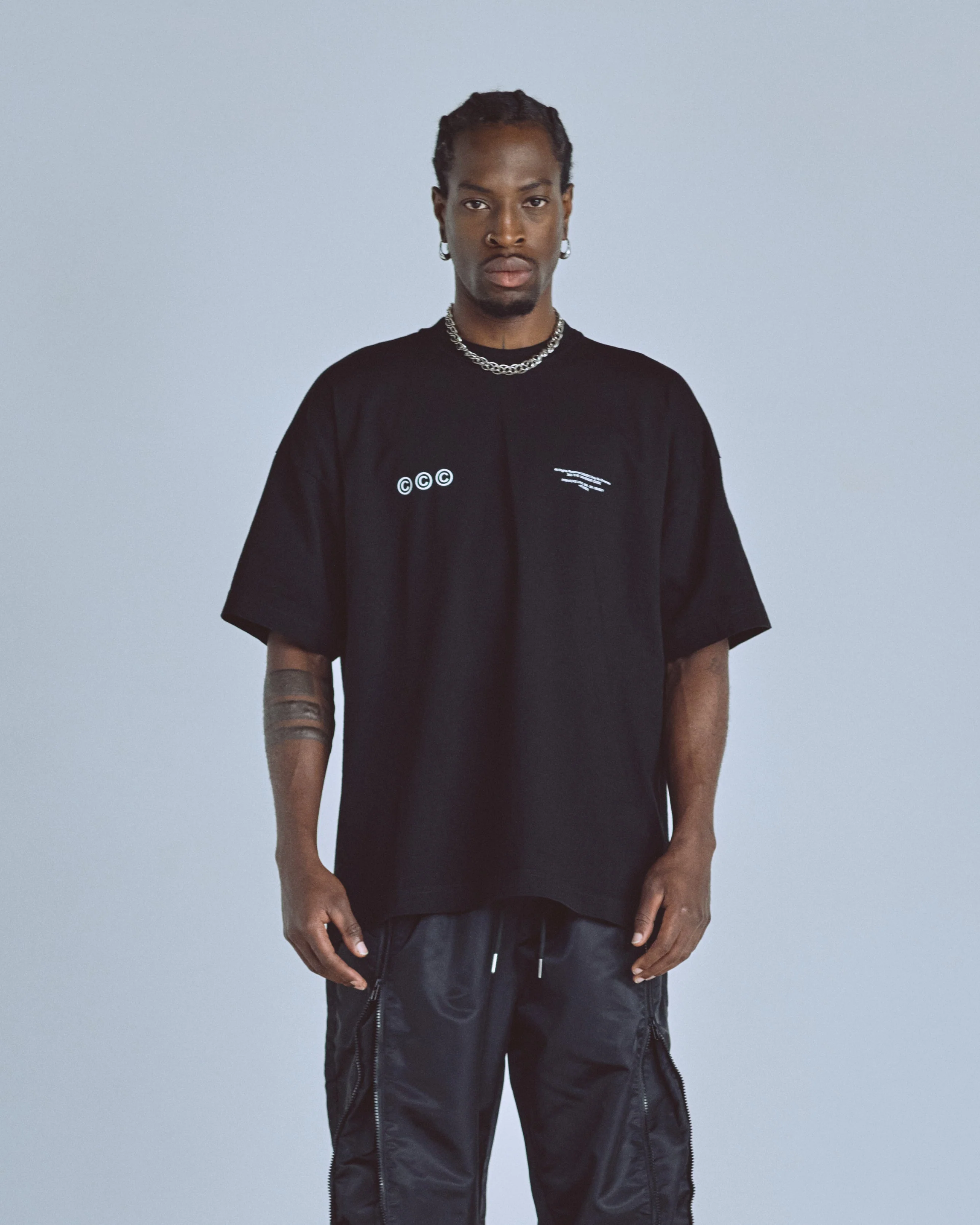 Golden Heritage Goldie Tshirt Black - Image 8