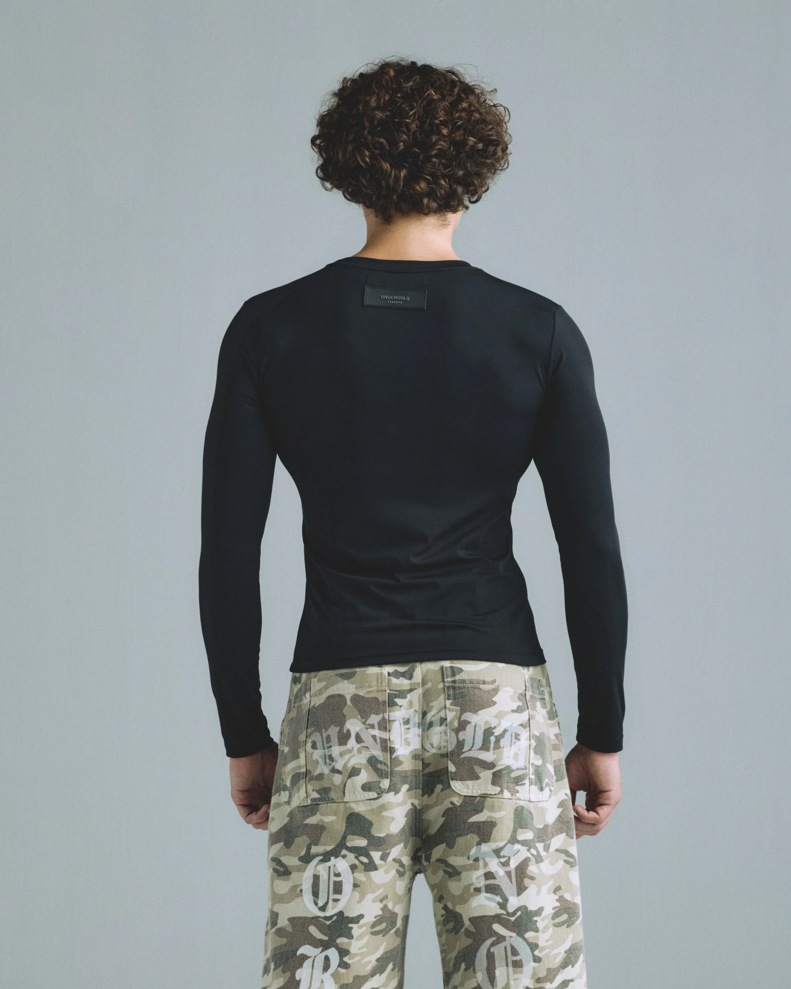 Gratia Plena Basic Superslim Long Sleeve Tshirt Black - Image 7