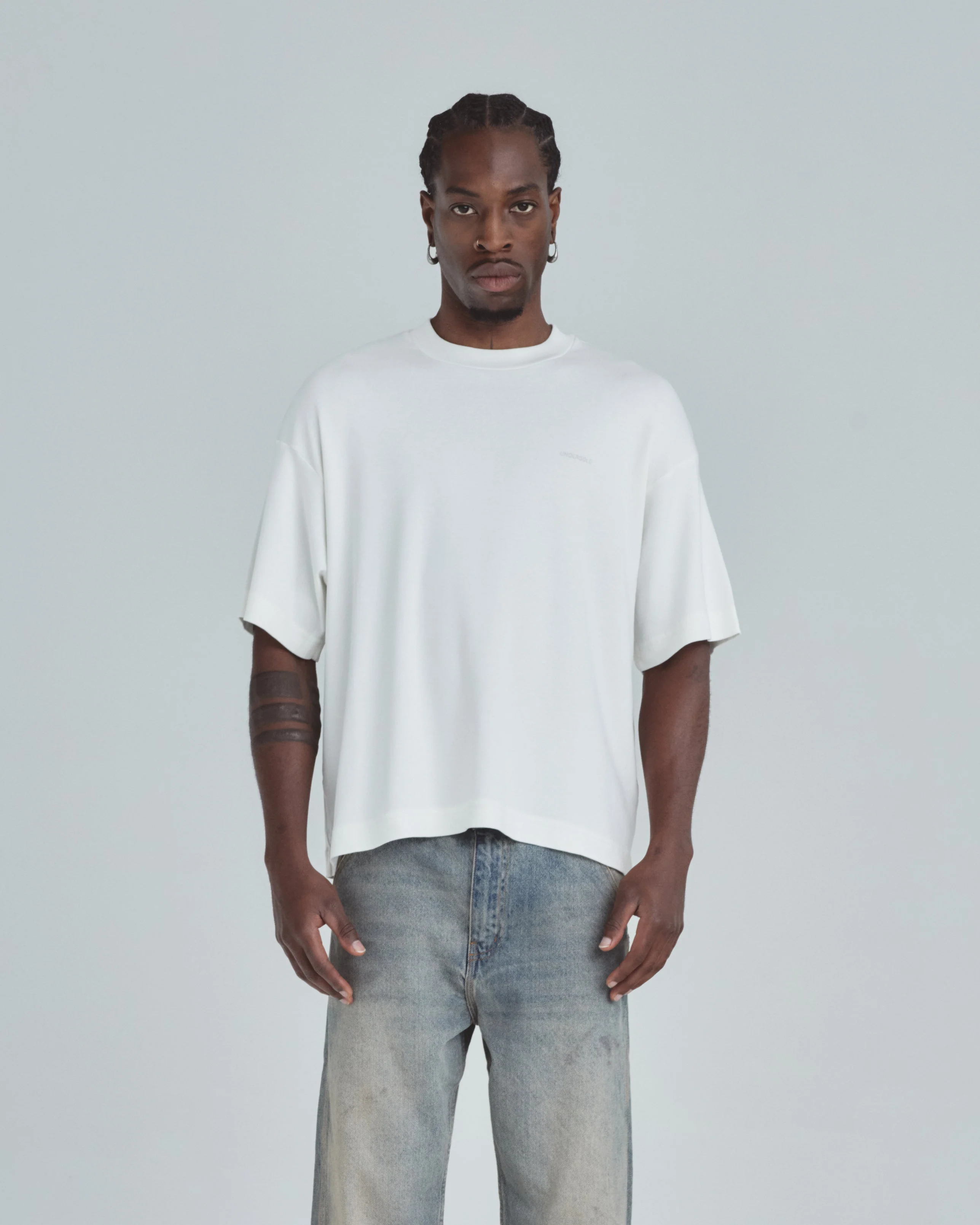 Line Basic Boxy Fit Tshirt White - Image 8
