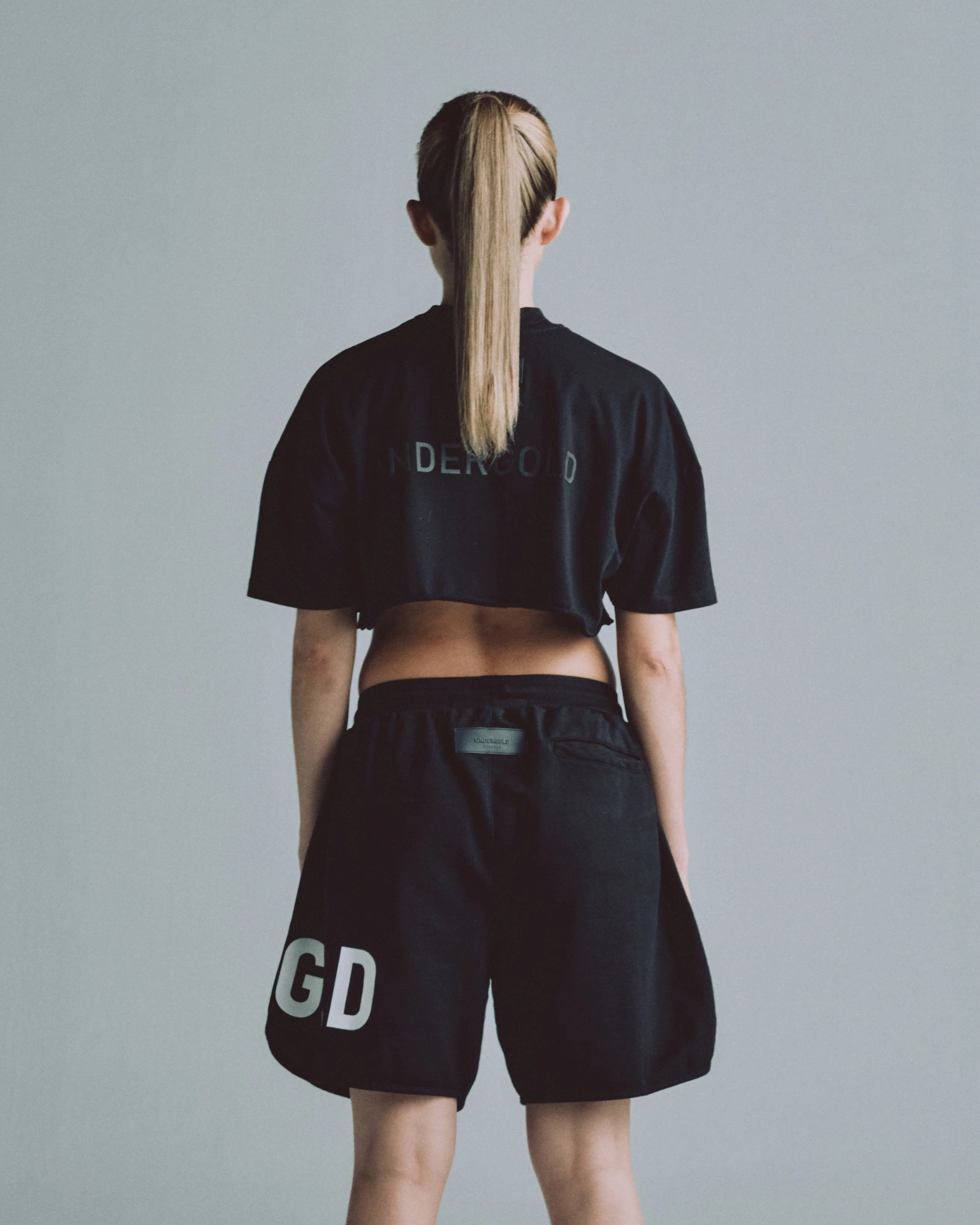 Line Logo Crop Top Black - Image 5