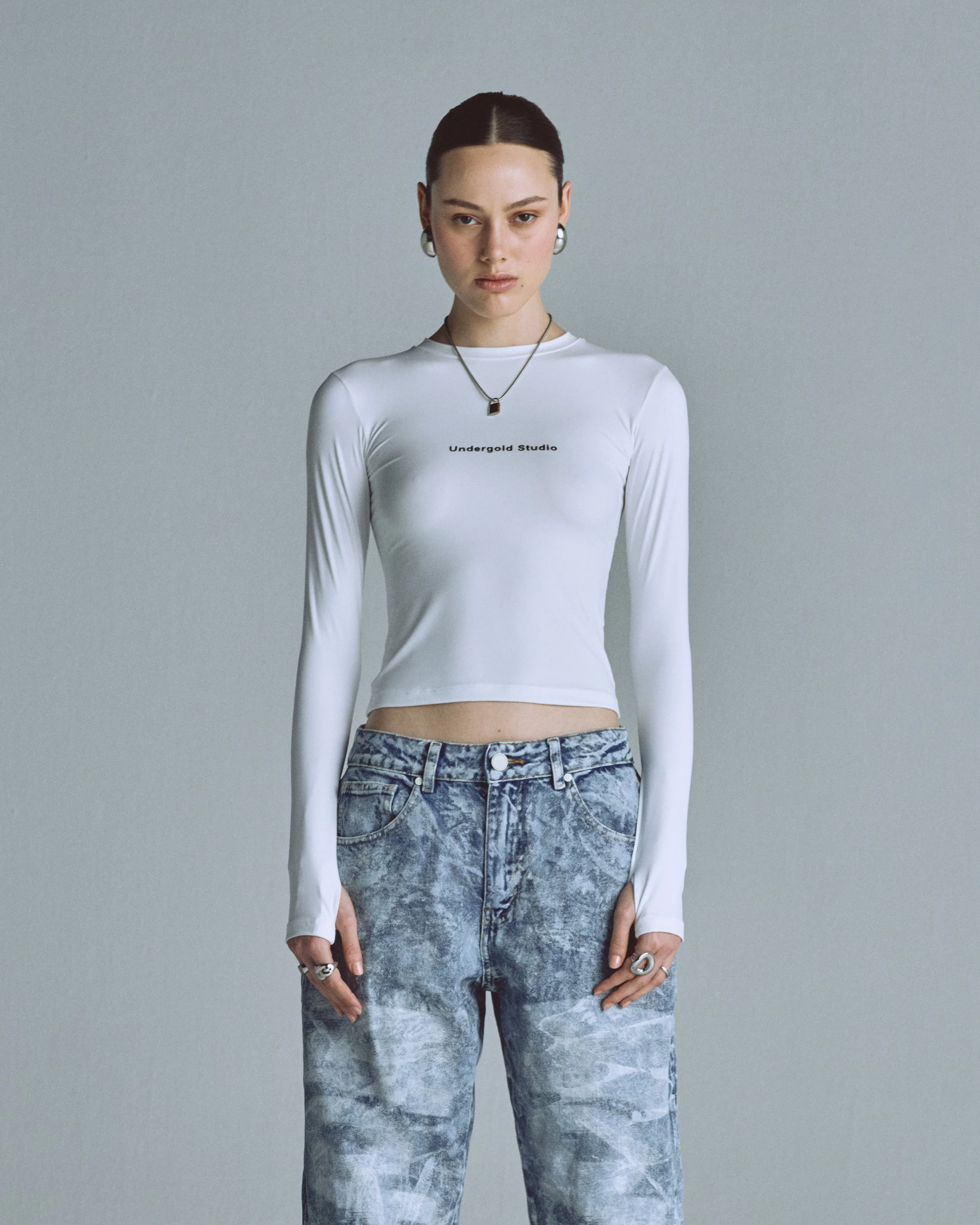 W Basics Undergold Studio Ultra Slim Long Sleeve Tee White - Image 2