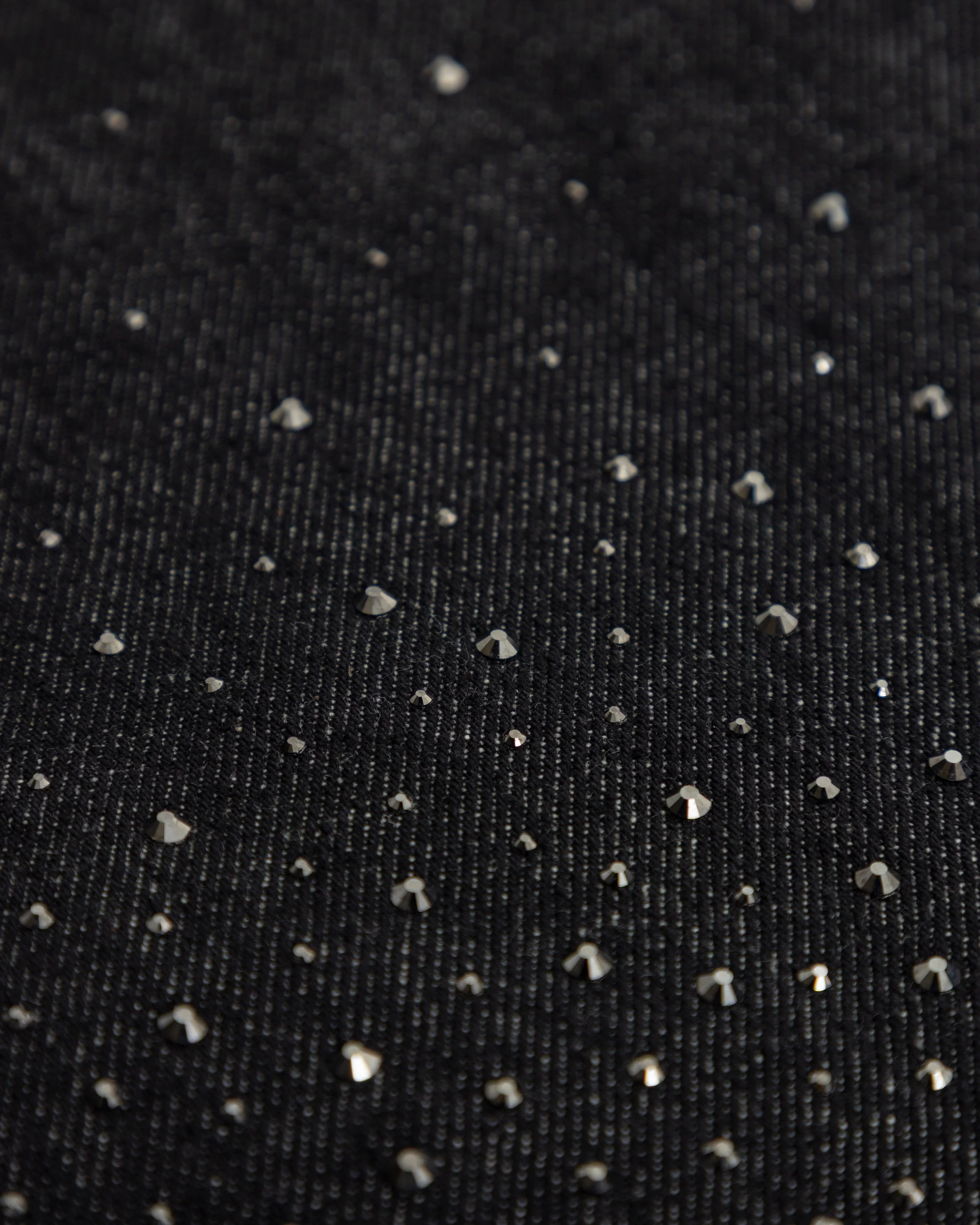 W Basics UNDRGLD Jorts Black - Image 4