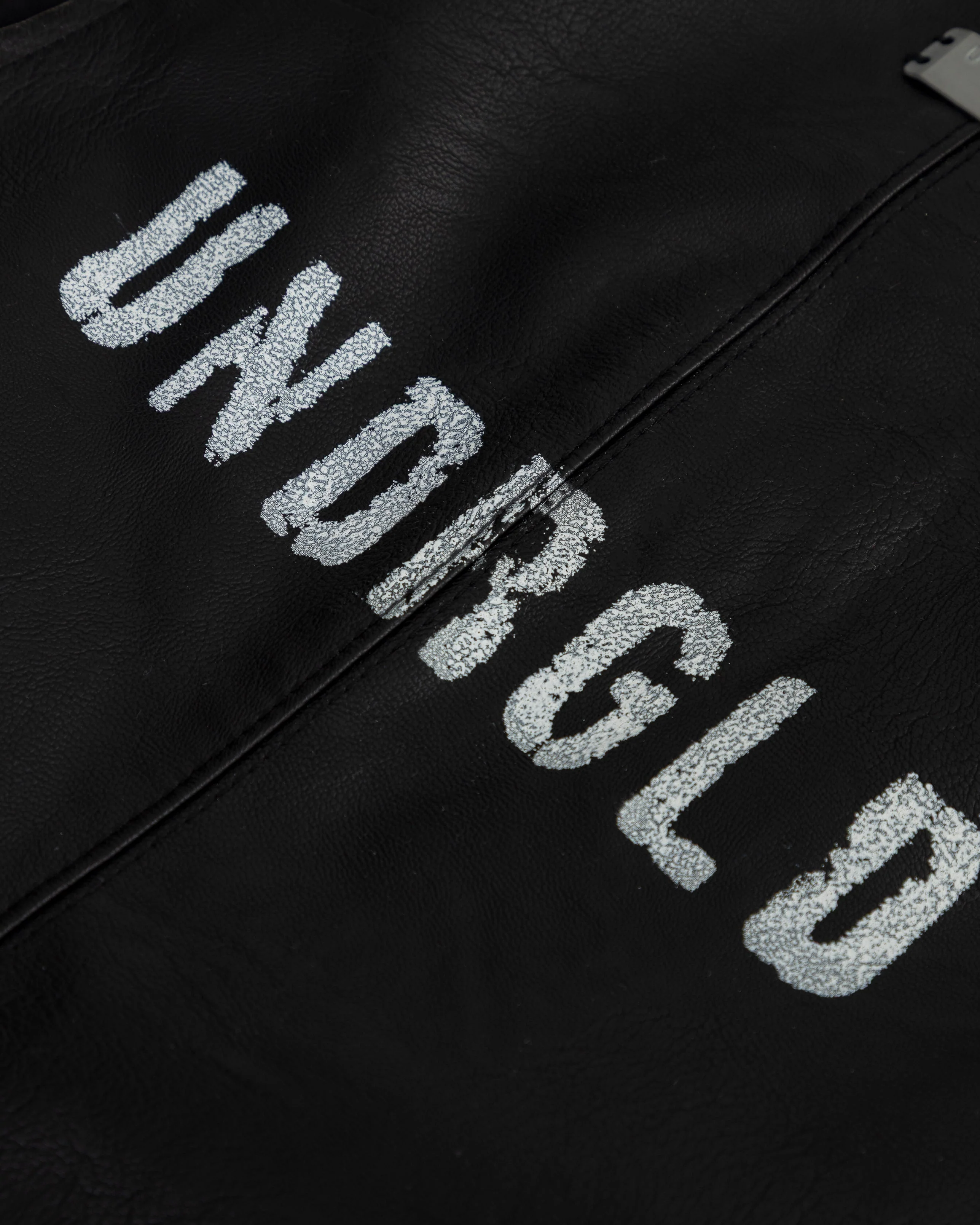 W Basics UNDRGLD Vest Black - Image 6