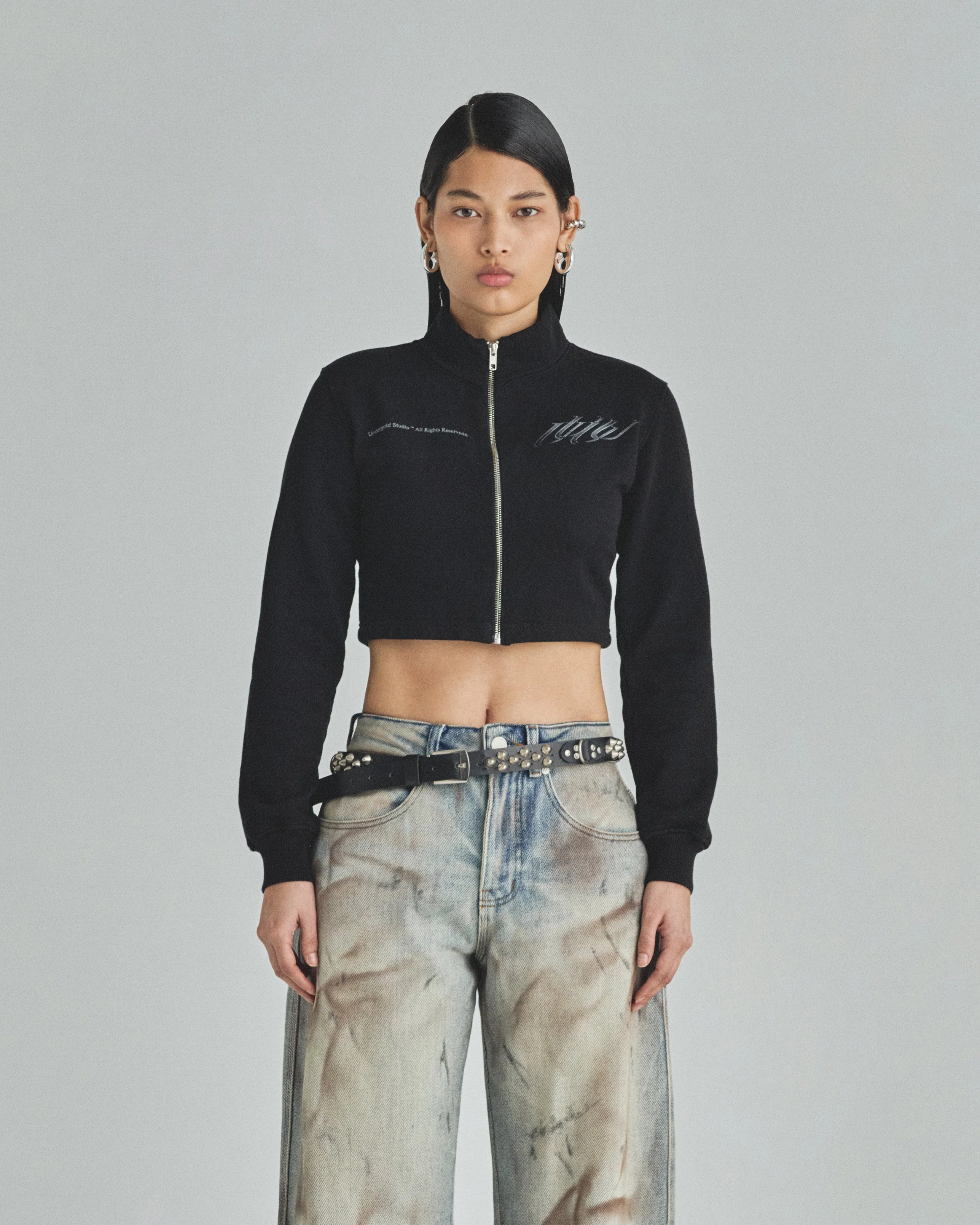 W Spring Unity Zip Up Slim Fit Crewneck Black - Image 2